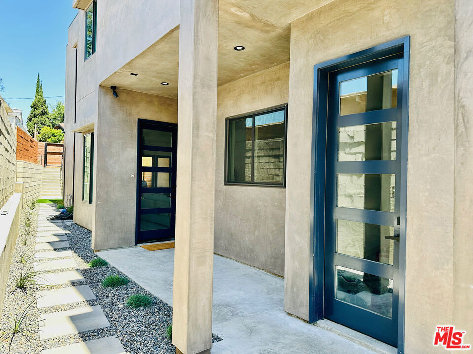 948 E 67th Street - Photo 64