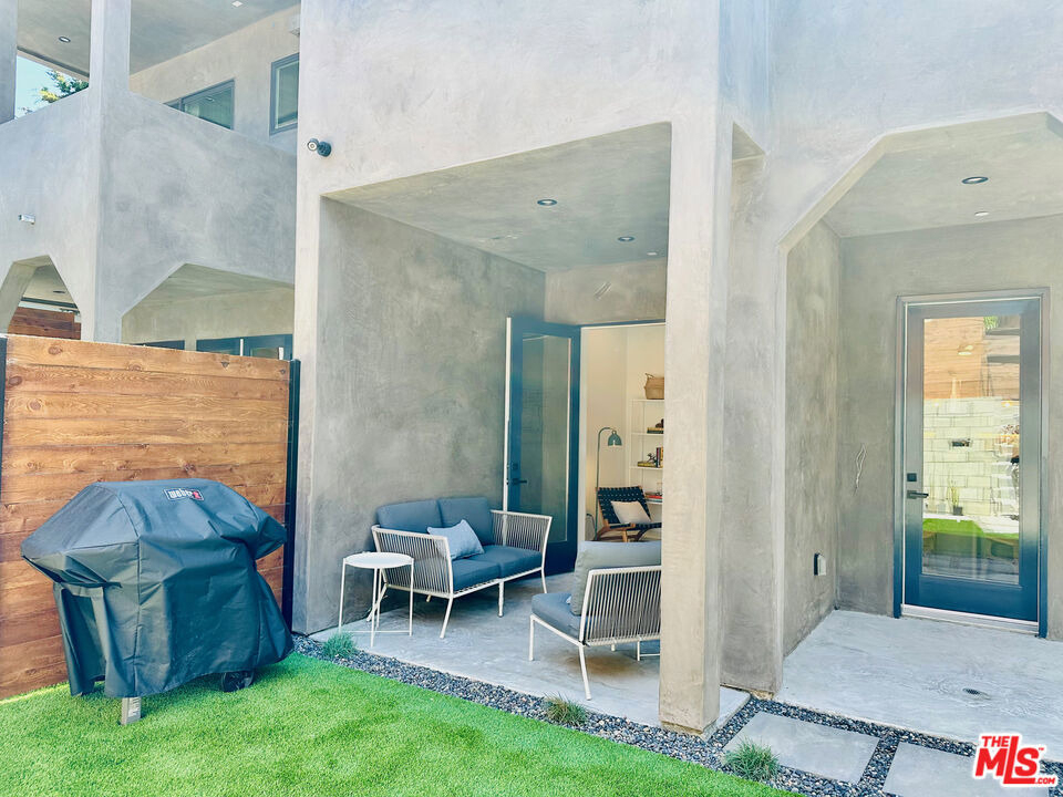 948 E 67th Street - Photo 60