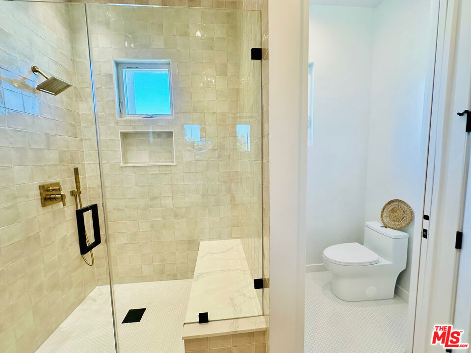 948 E 67th Street - Photo 23