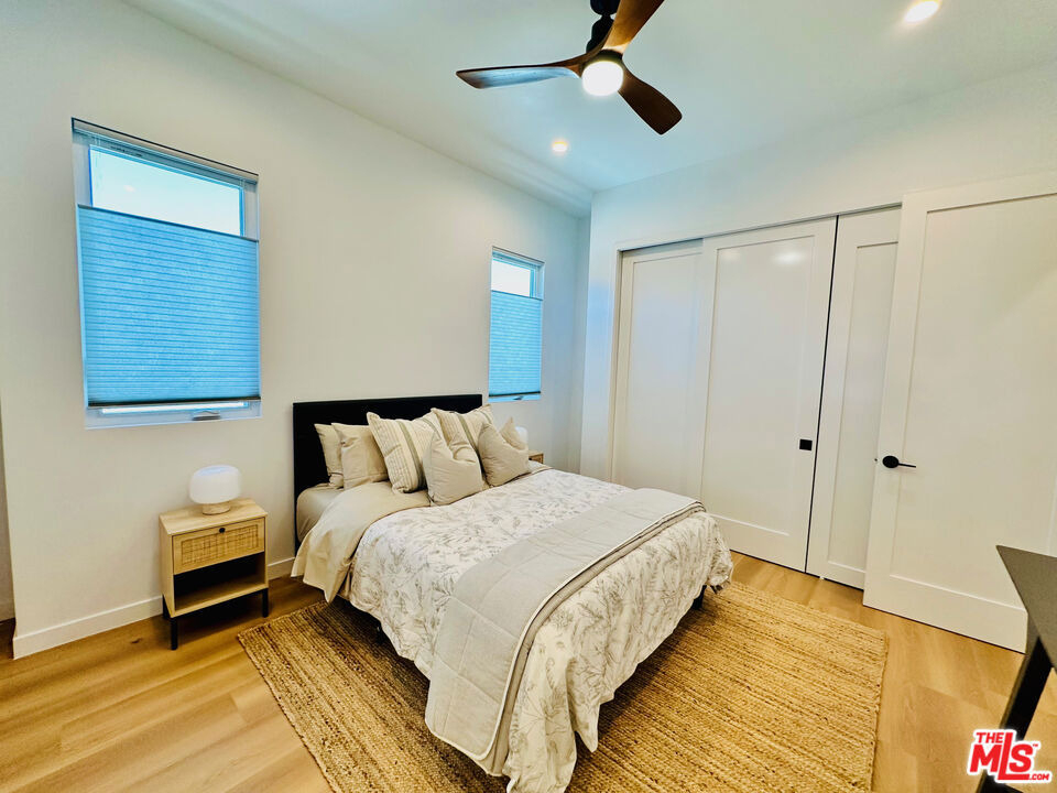 948 E 67th Street - Photo 28