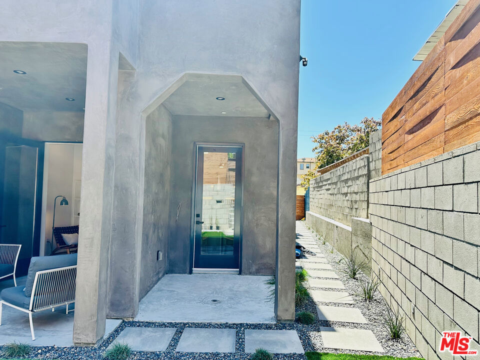 948 E 67th Street - Photo 66