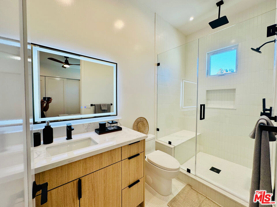 948 E 67th Street - Photo 34