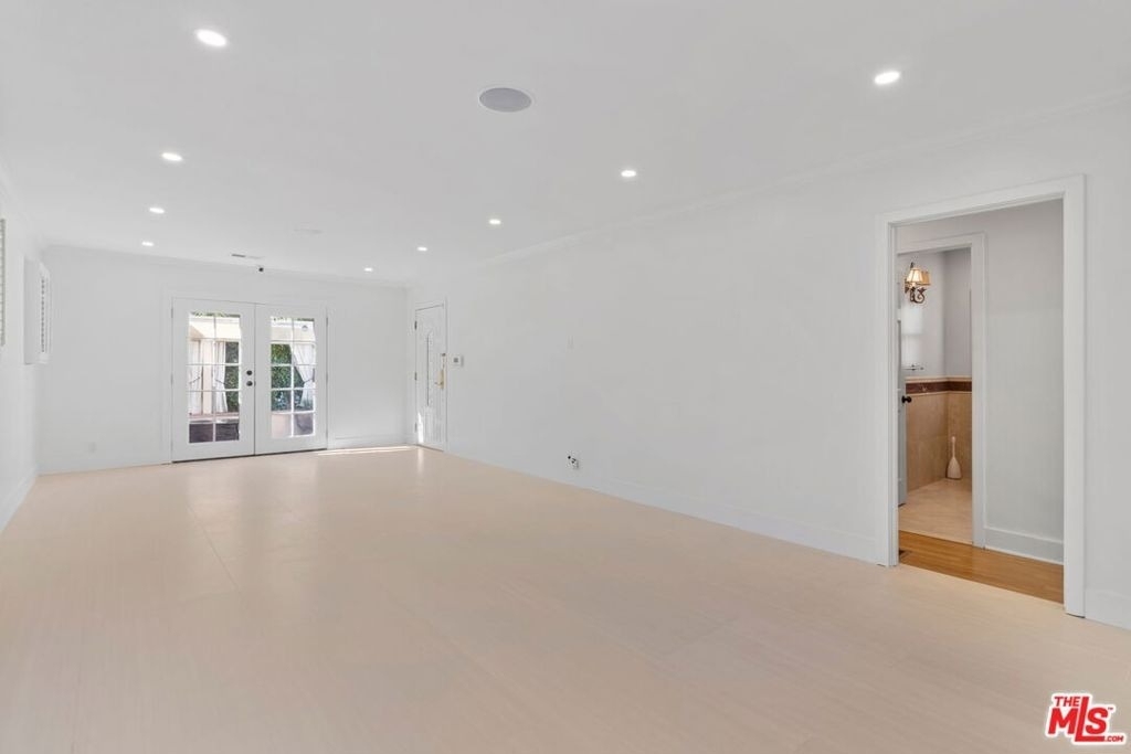 2128 Camden Avenue - Photo 5