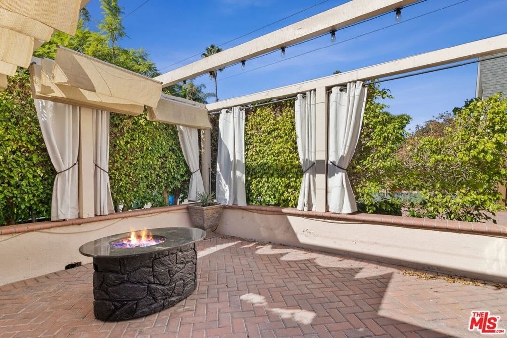 2128 Camden Avenue - Photo 10