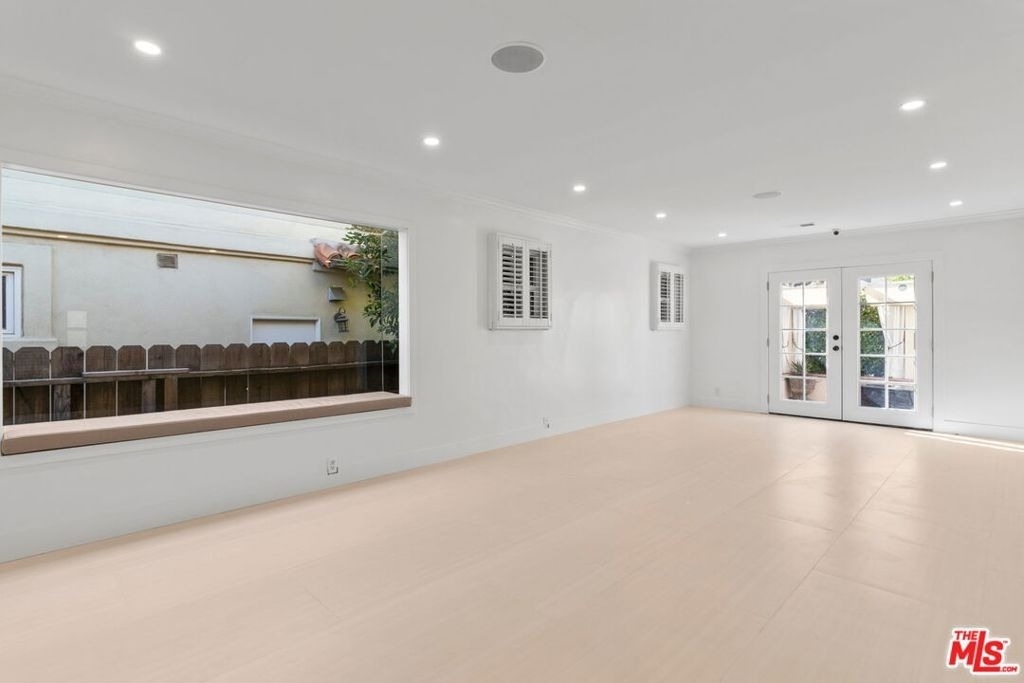 2128 Camden Avenue - Photo 4