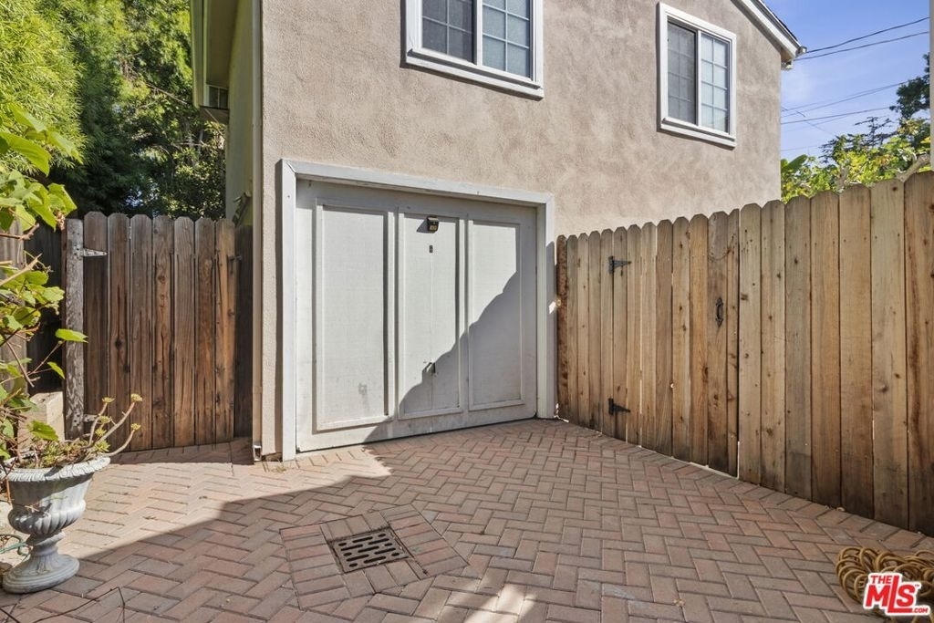 2128 Camden Avenue - Photo 27