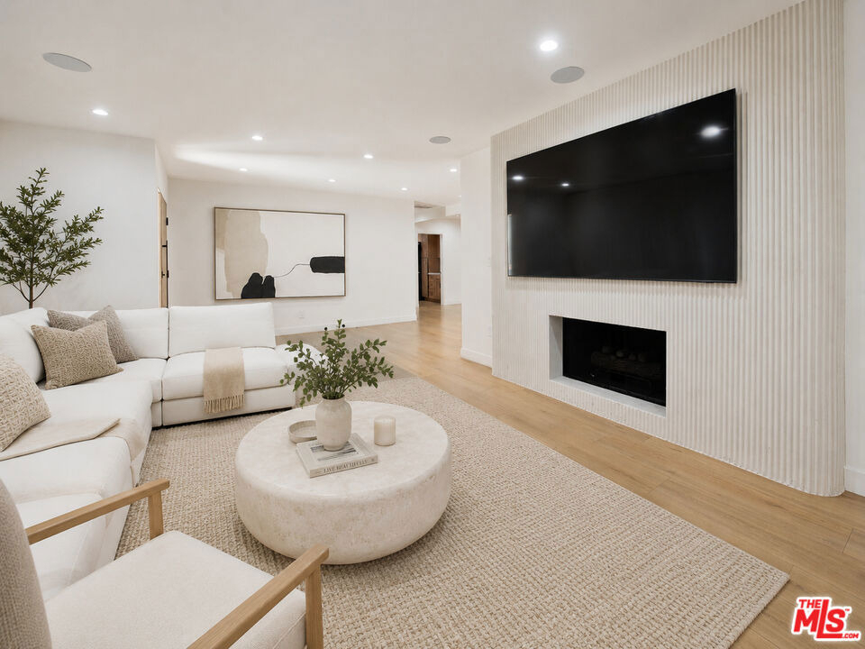 5953 Oakdale Avenue - Photo 22