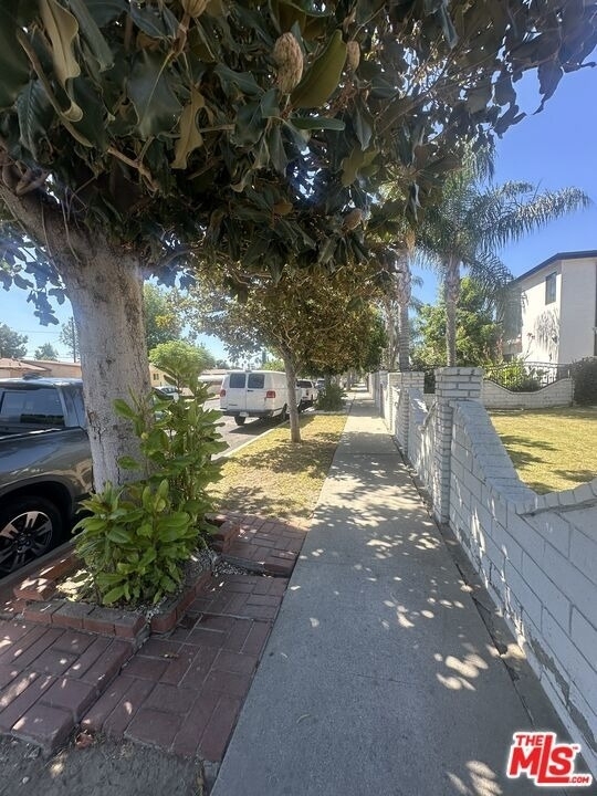7359 Amestoy Avenue - Photo 2