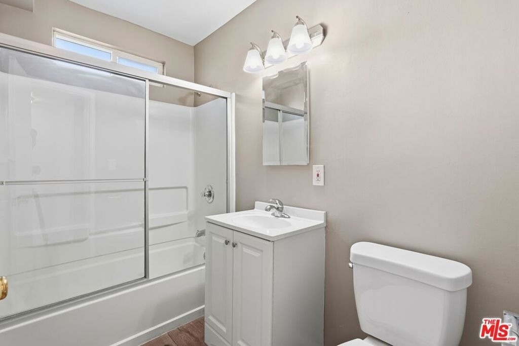 1818 N Kingsley Drive - Photo 4