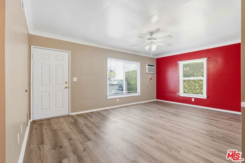 1818 N Kingsley Drive - Photo 2