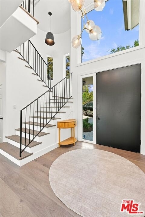 1027 Ravoli Drive - Photo 4