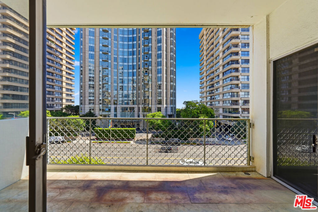 10787 Wilshire Boulevard - Photo 35