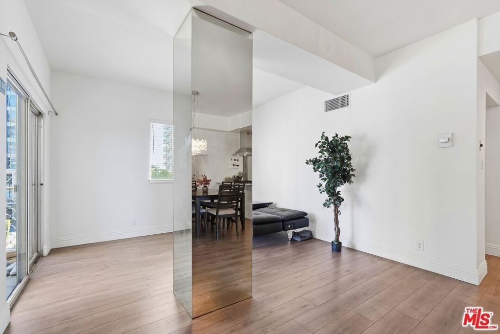 10787 Wilshire Boulevard - Photo 8