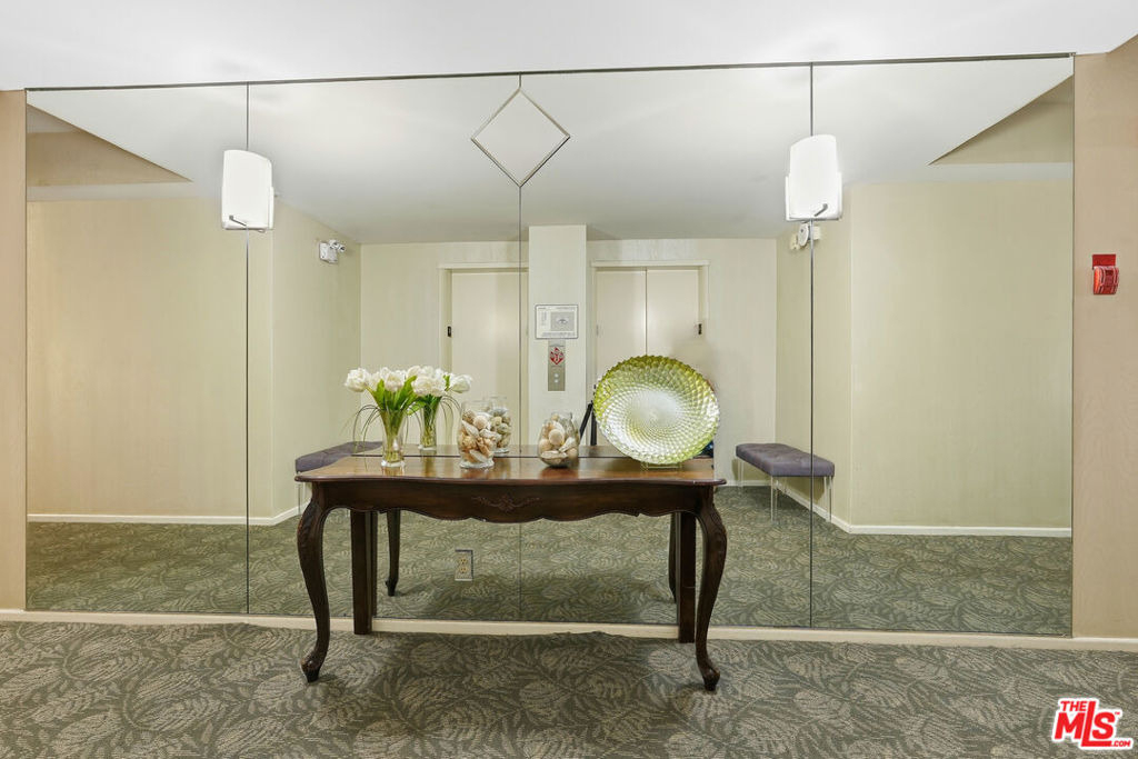 10787 Wilshire Boulevard - Photo 5