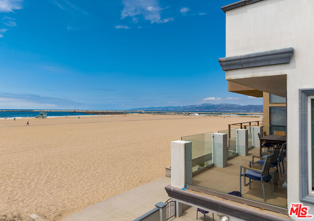 6419 Ocean Front Walk - Photo 33