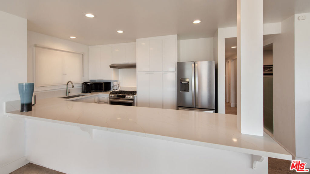 6419 Ocean Front Walk - Photo 8