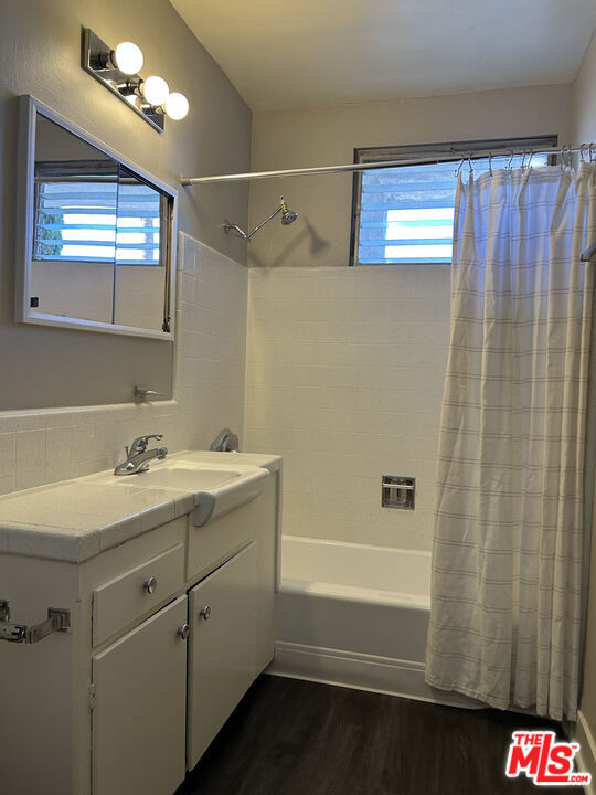 1412 Barry Avenue - Photo 18