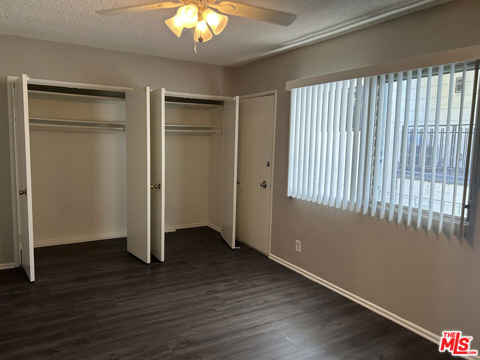 1412 Barry Avenue - Photo 20