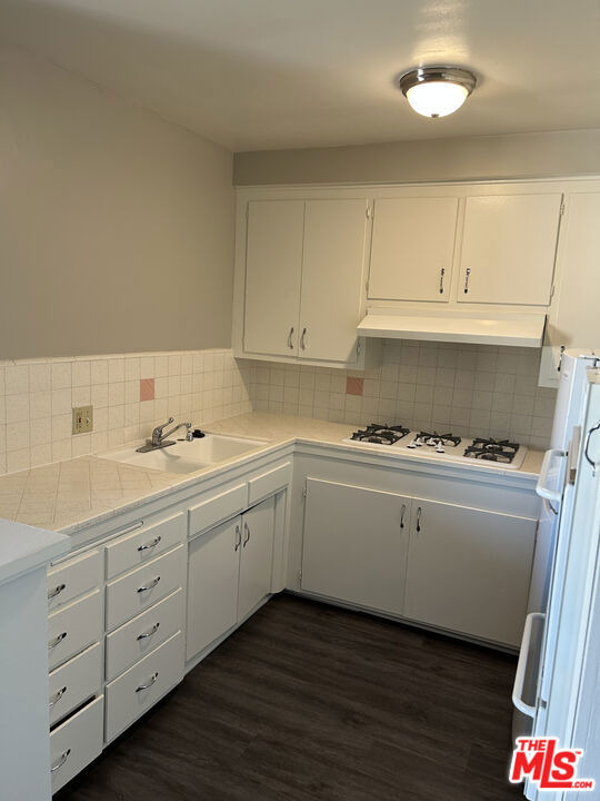 1412 Barry Avenue - Photo 10