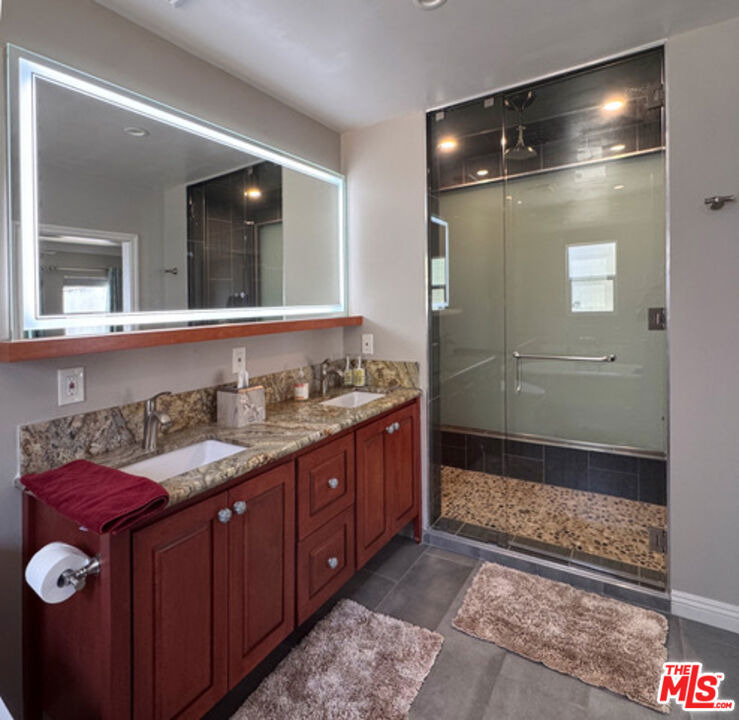 205 Quincy Avenue - Photo 10