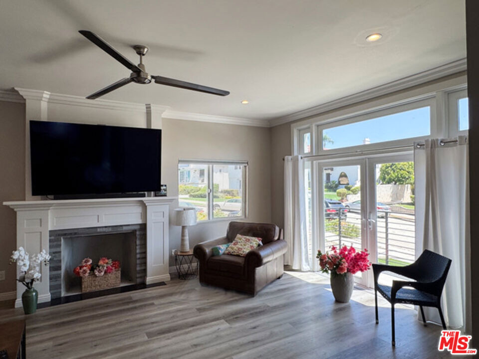 205 Quincy Avenue - Photo 2
