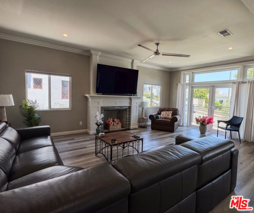 205 Quincy Avenue - Photo 1
