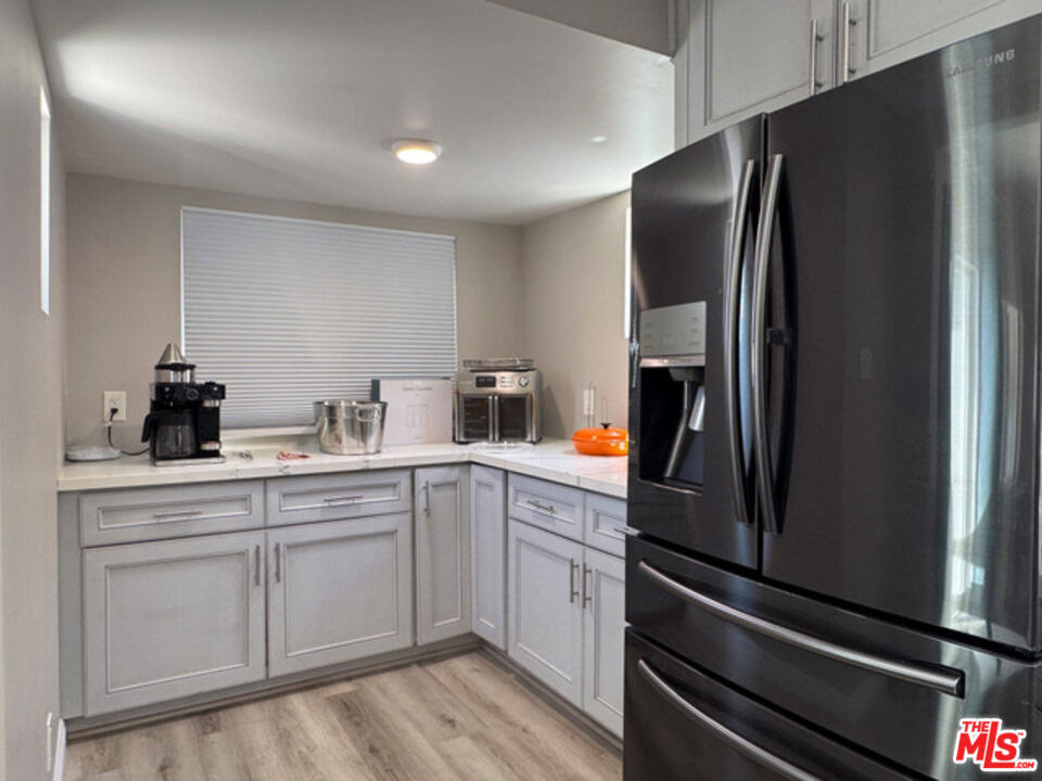 205 Quincy Avenue - Photo 8