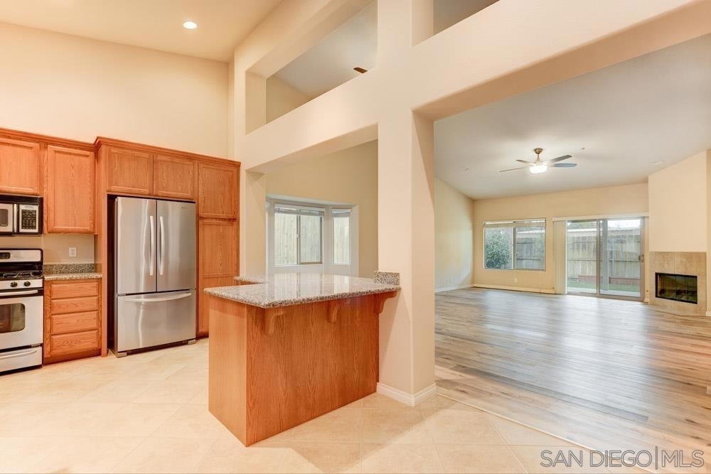 9504 Paseo De Los Castillos - Photo 12