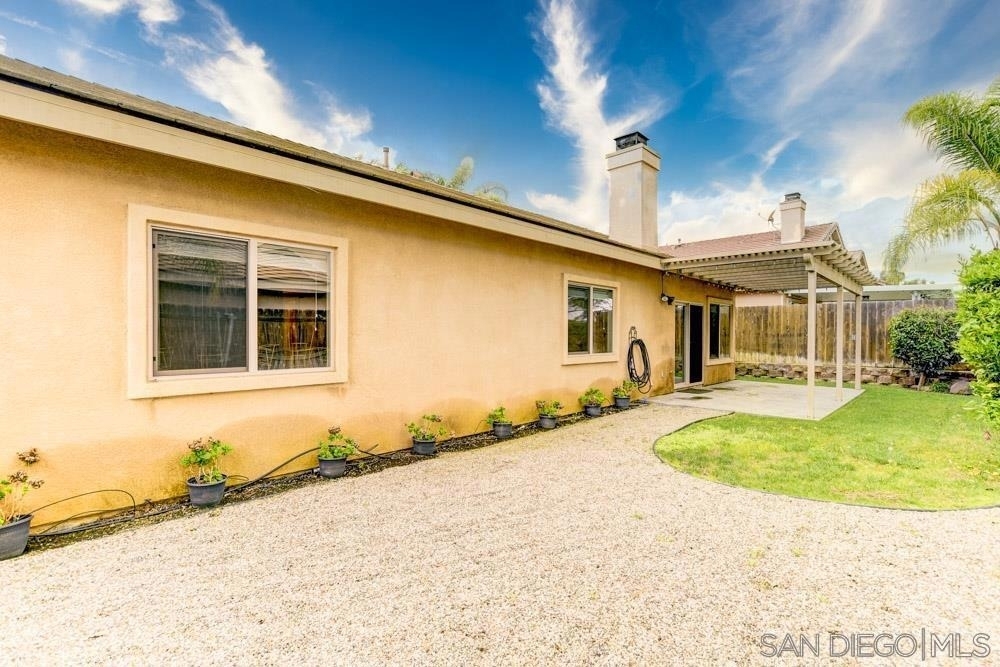 9504 Paseo De Los Castillos - Photo 4