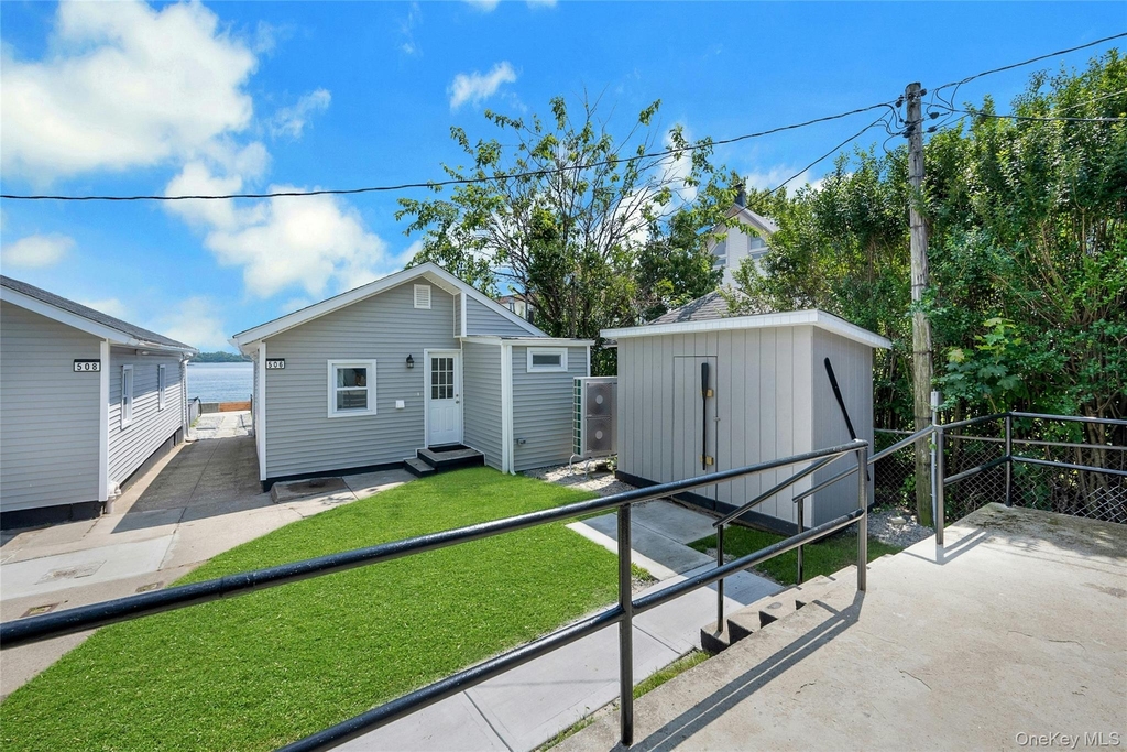 Minnieford Avenue - Photo 1