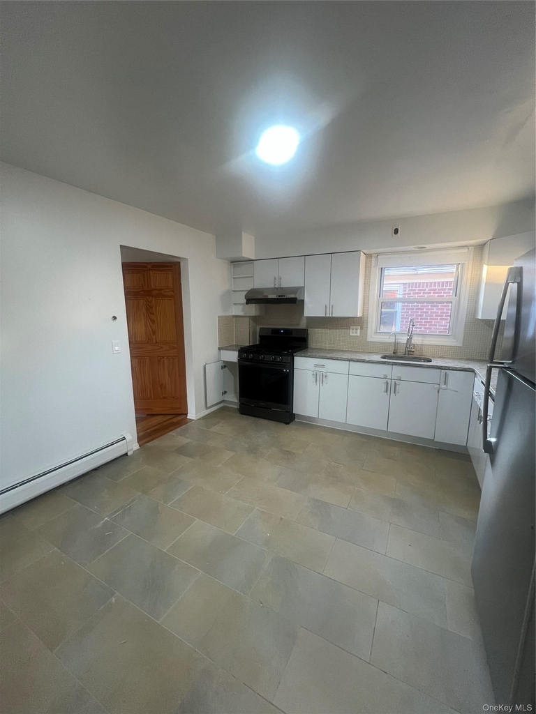 4025 202nd Street - Photo 4