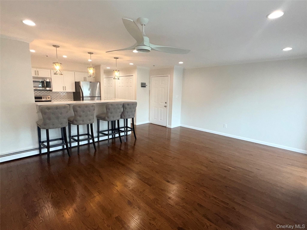 108 Atlantic Avenue - Photo 2