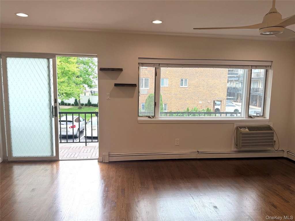 108 Atlantic Avenue - Photo 4