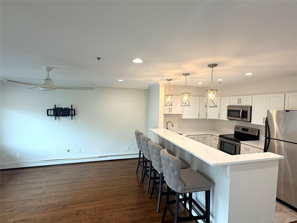 108 Atlantic Avenue - Photo 6