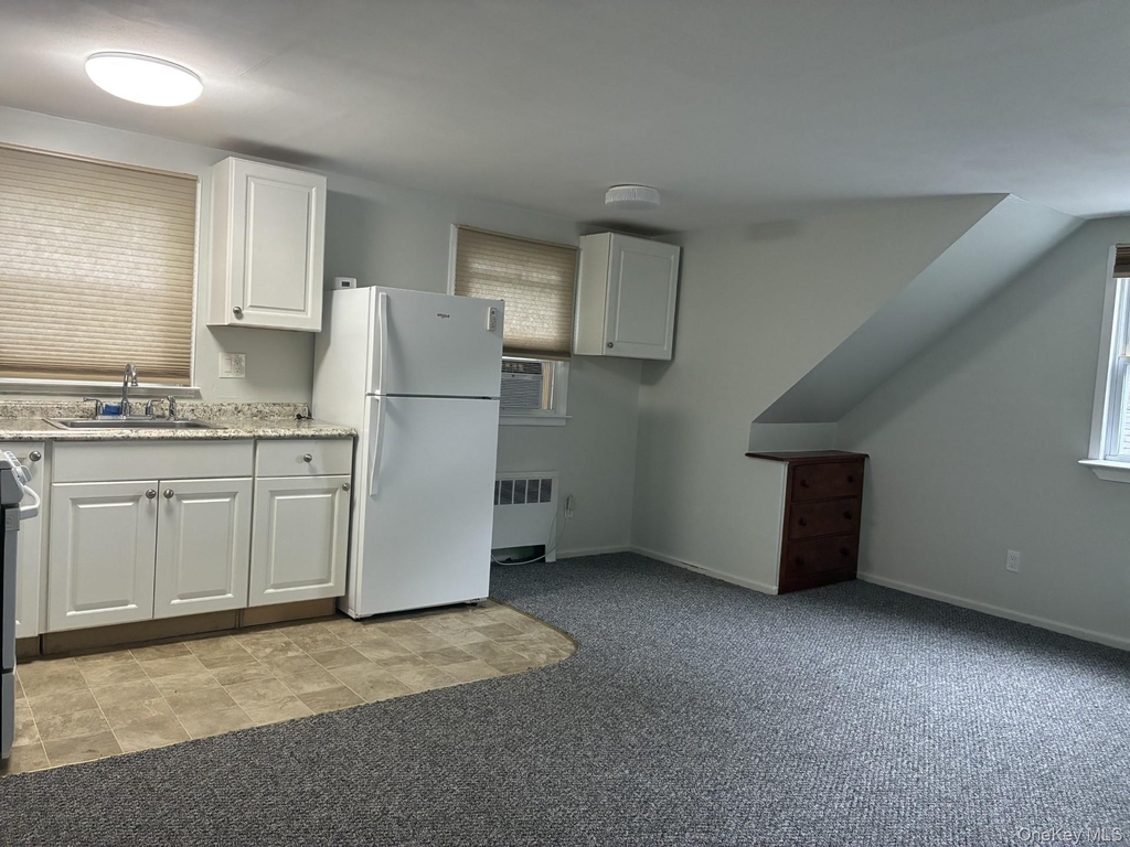 238 Laurel Road - Photo 2