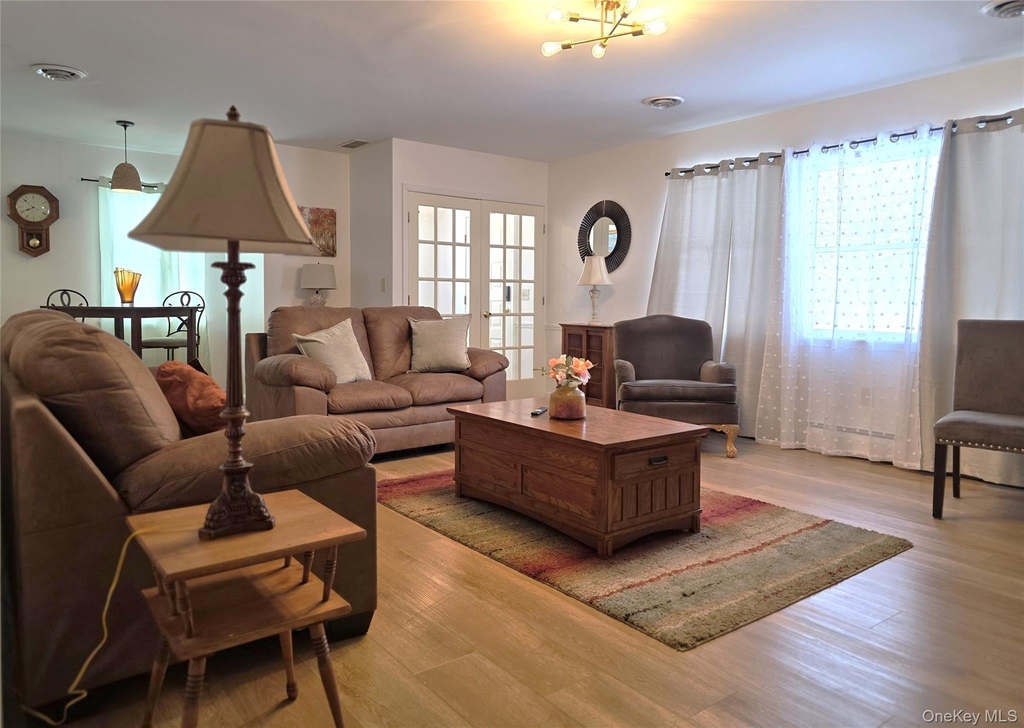 90 W Market - Photo 3