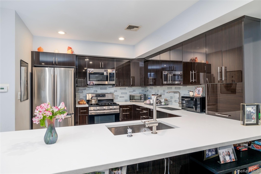 275 Central Avenue - Photo 10