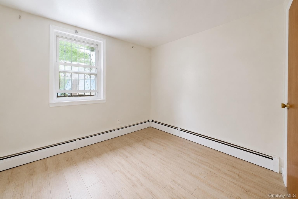 640 S 5th Avenue - Photo 1