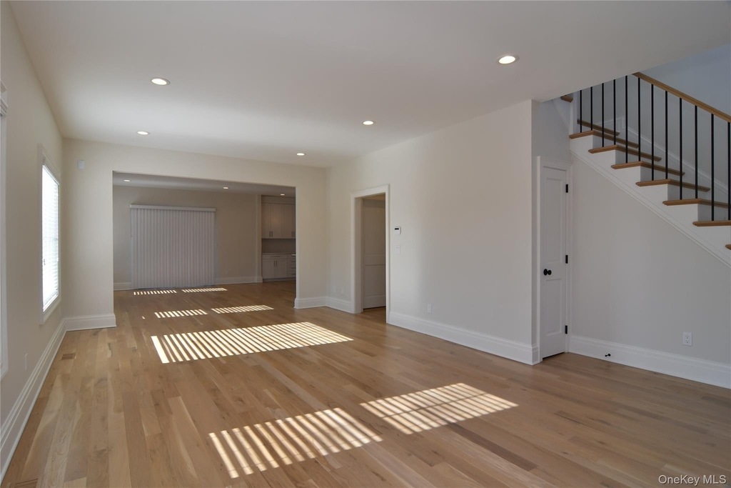 5 Madison Place - Photo 3