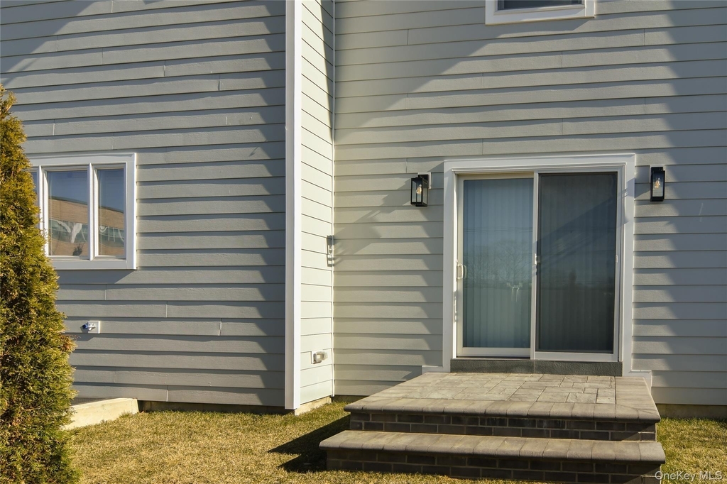 5 Madison Place - Photo 17