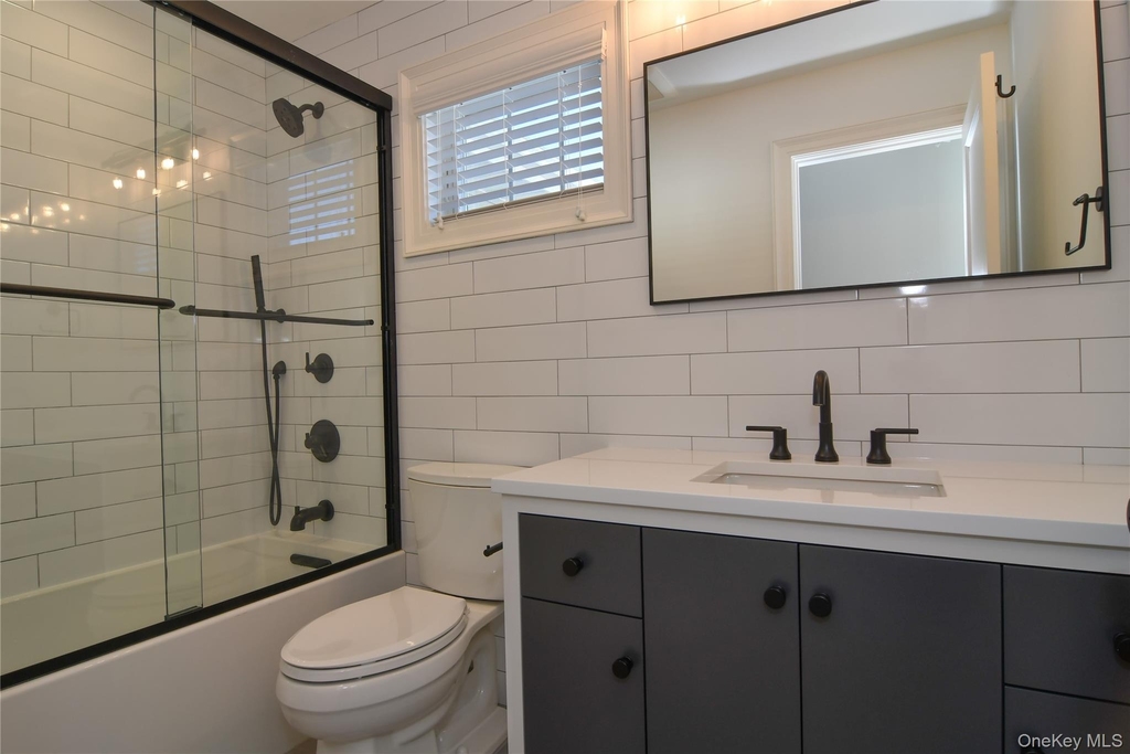 5 Madison Place - Photo 12