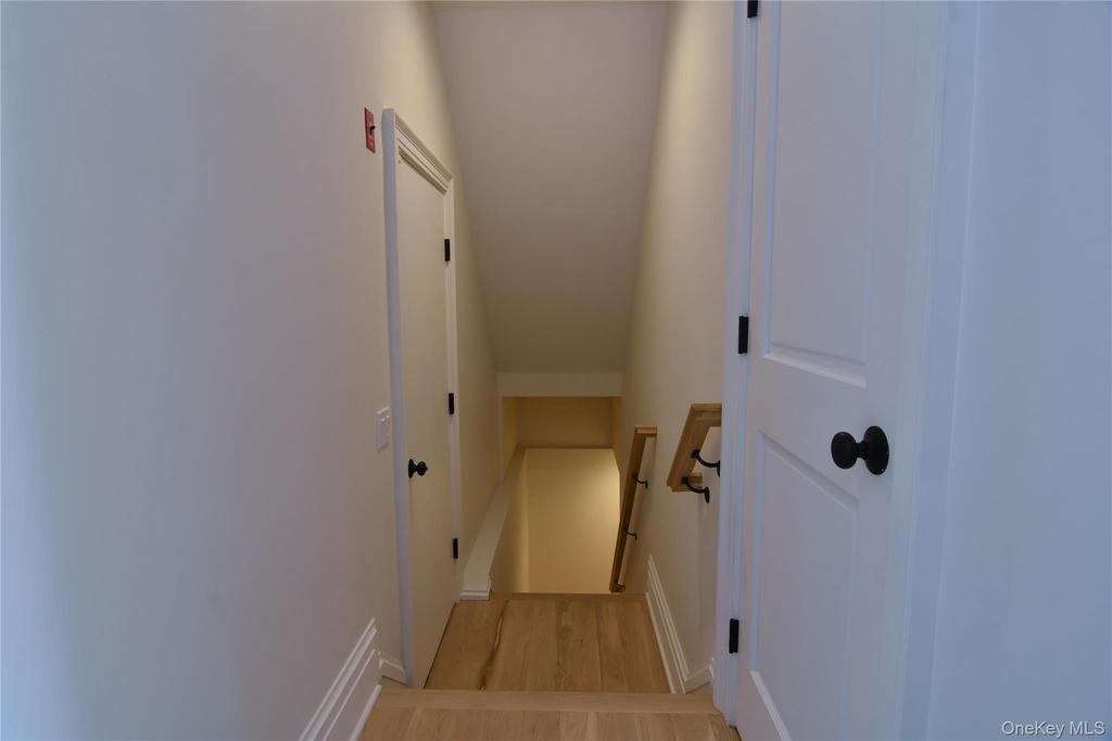 5 Madison Place - Photo 15