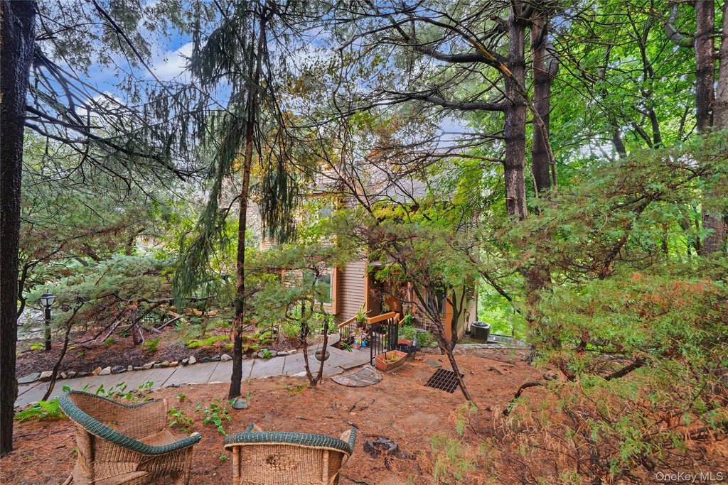 811 Eagle Bay Drive - Photo 1