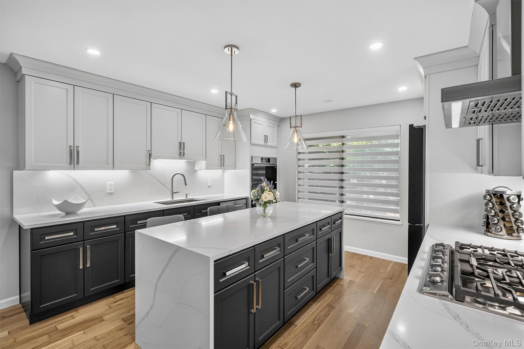 109 Woods End Road - Photo 10
