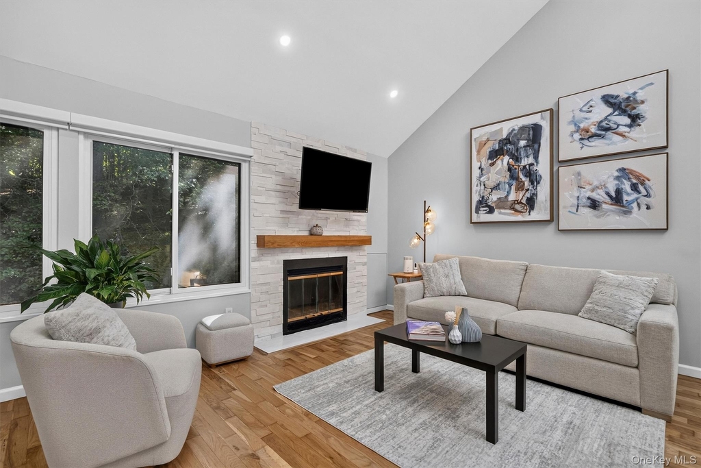 109 Woods End Road - Photo 16