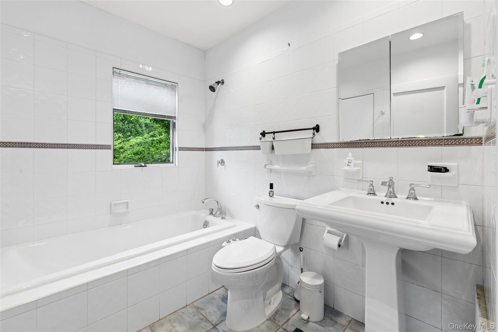 101 Lefferts Road - Photo 15