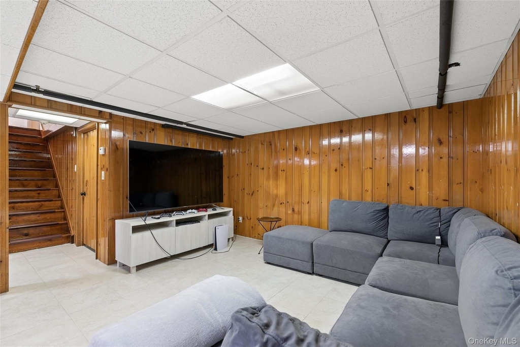 101 Lefferts Road - Photo 24
