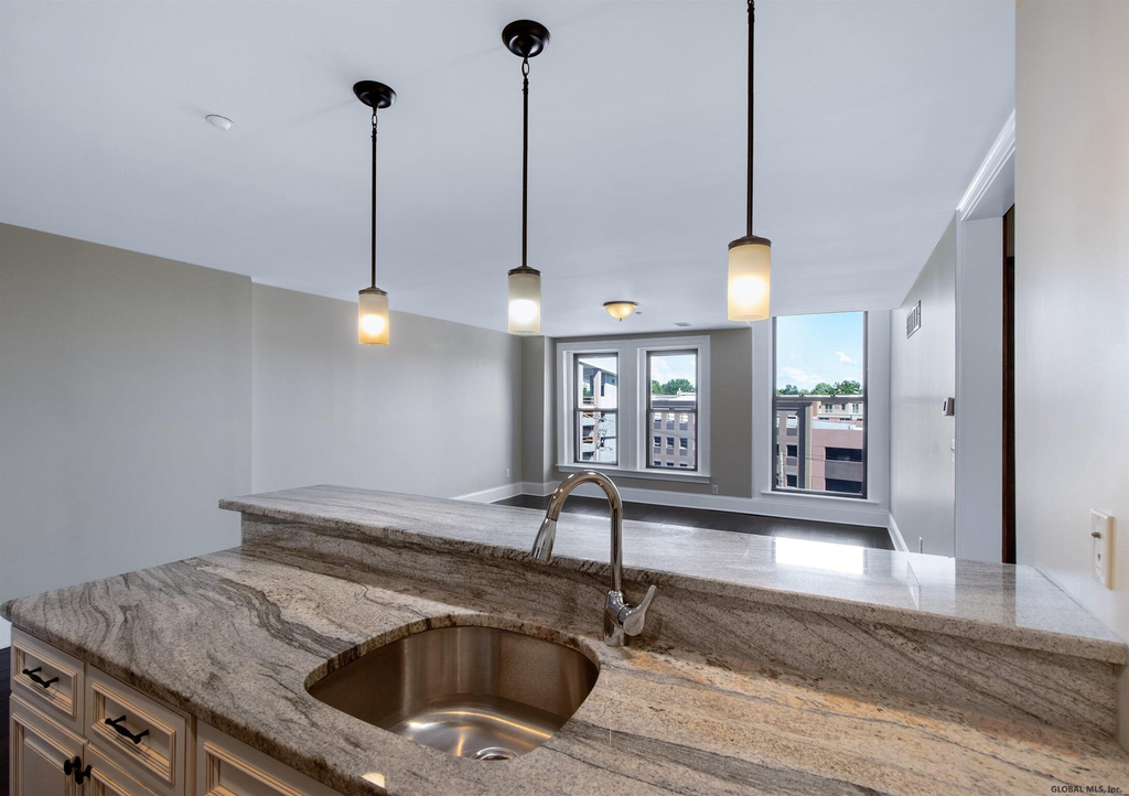 510 Broadway - Photo 2