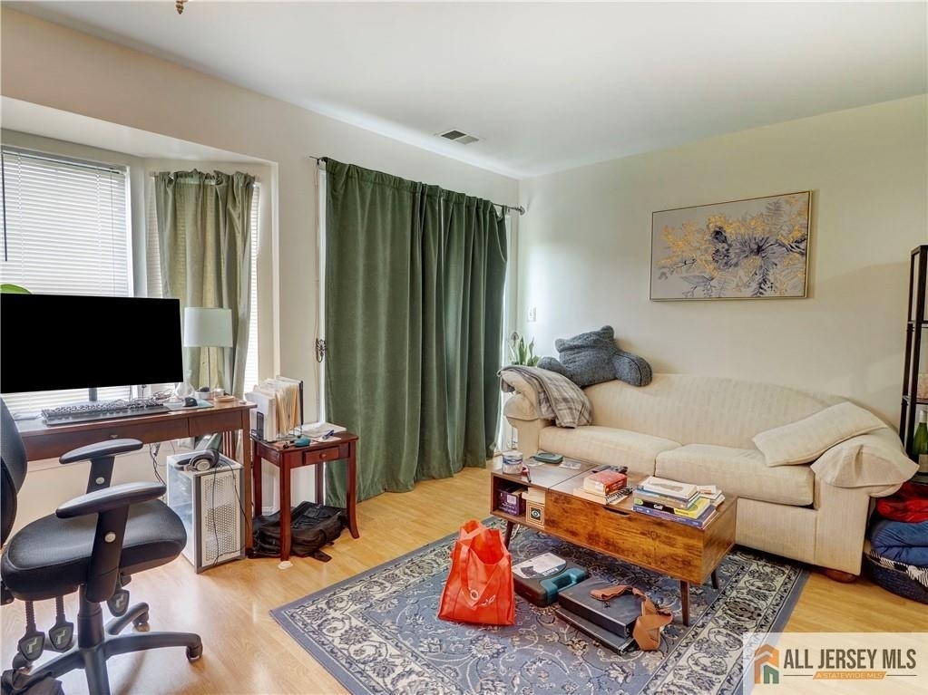 130 Longfield Court - Photo 10