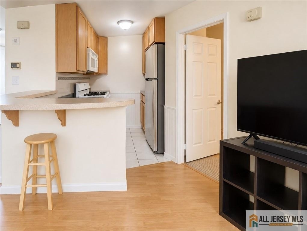 130 Longfield Court - Photo 11